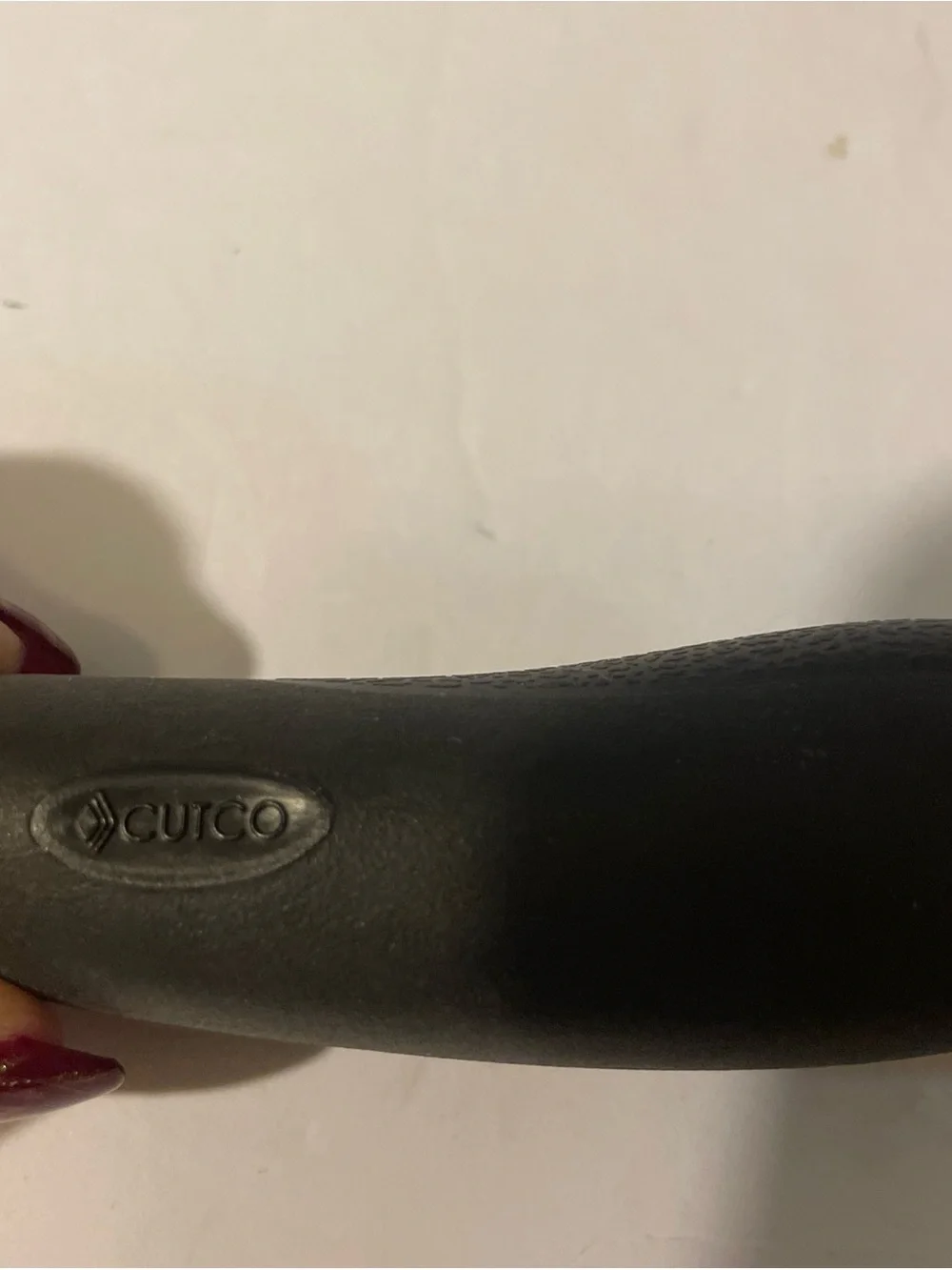 Cutco Black Ergonomic Ice Cream Scoop with Comfort Grip